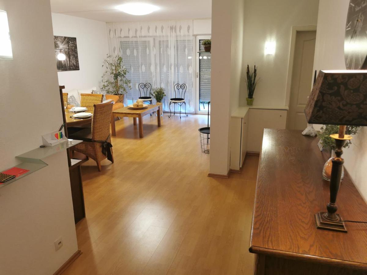 Schoene 3-Zimmer Erdgeschosswohnung Am Bergpark,Unesco,Therme,Train, Wilhelmshoeher Allee 329 Kassel Ngoại thất bức ảnh